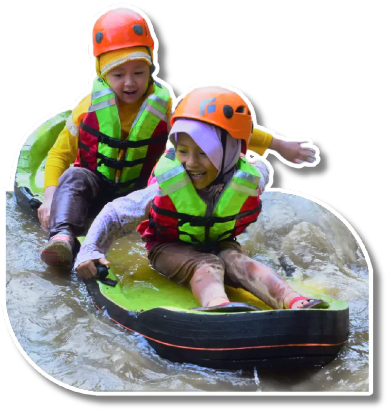Anak-anak-sekolah alam Bandung bermain rafting