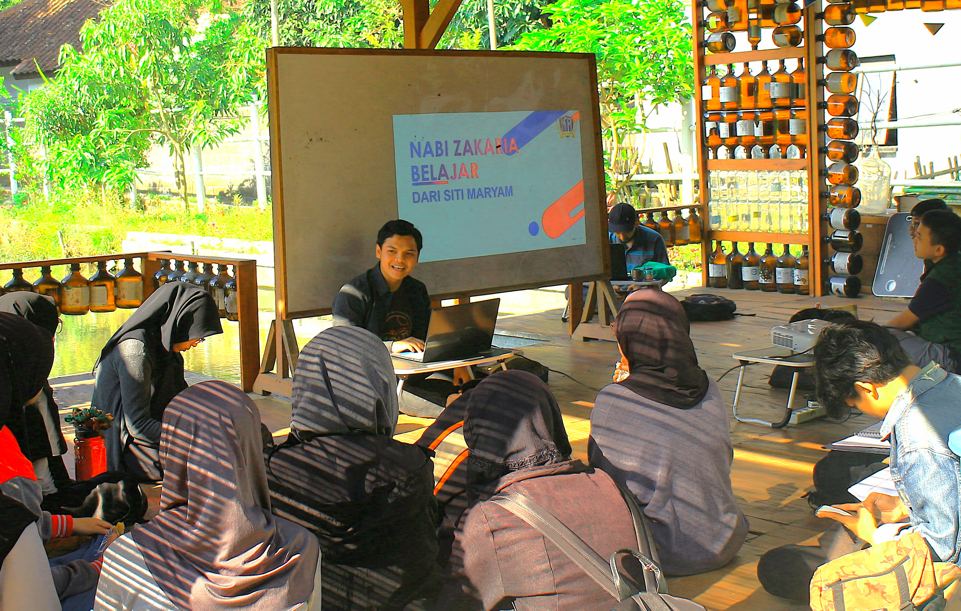 Anak SMA Sekolah Alam